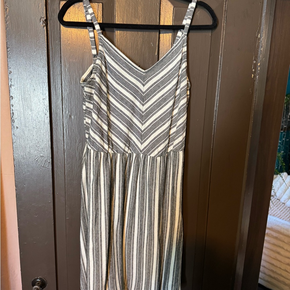 Universal Thread Black and White Striped Dress